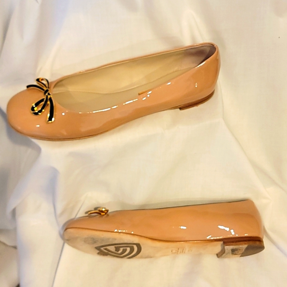 AGL Nude Patent Leather Bow Flat - Picture 3 of 5